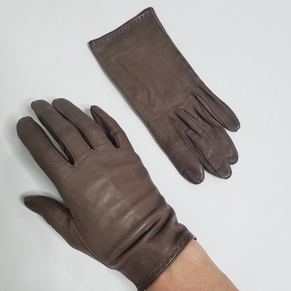 Vintage Lord & Taylor Taupe brown leather driving gloves silk lined size 6.5
